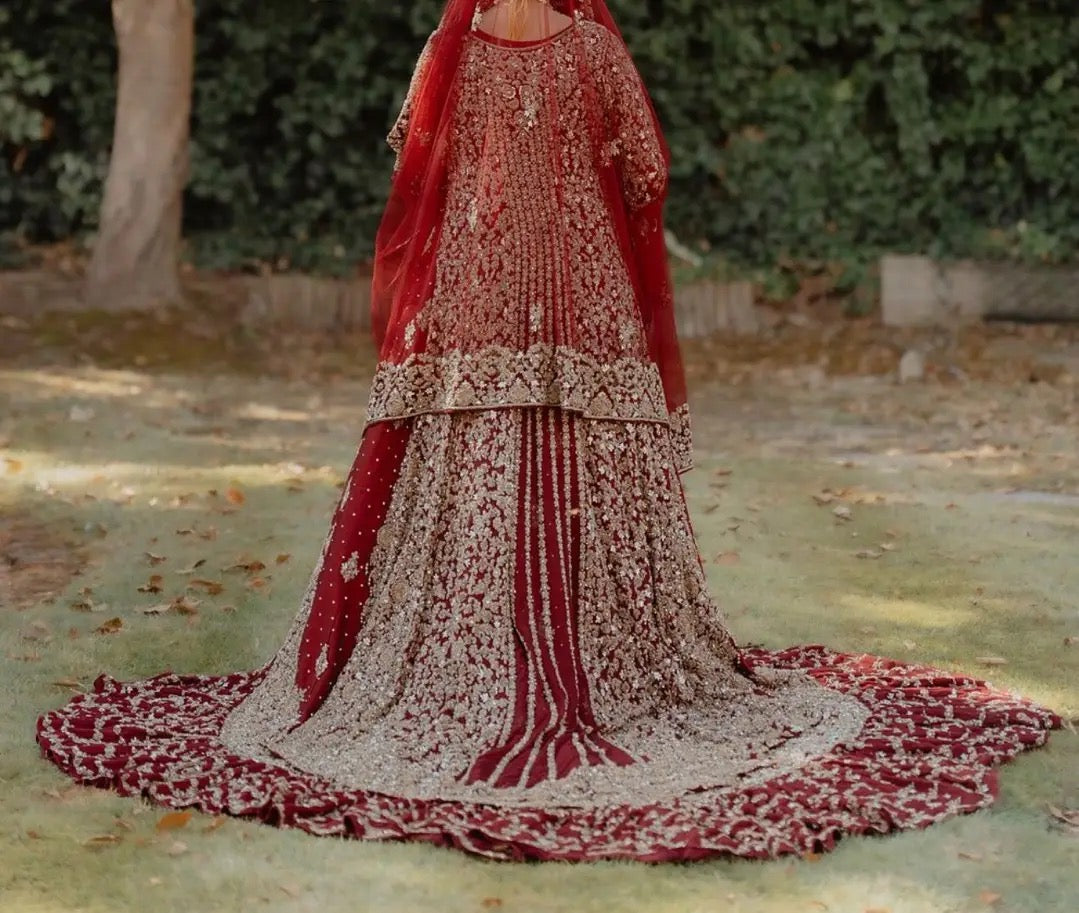 Stunning Red Bridal Lehenga – Size 12