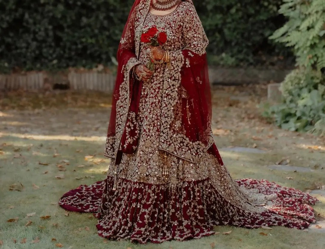 Stunning Red Bridal Lehenga – Size 12