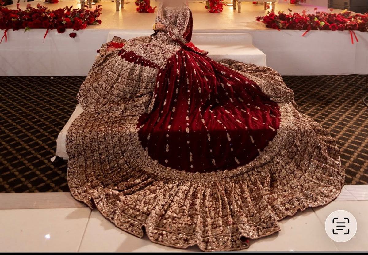 Luxury Bridal Lehenga♥️